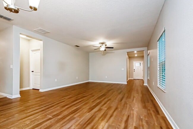 Photo - 10641 Laguna Plains Dr