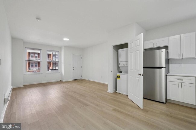 Building Photo - 5431 Walnut St Unit 1 Rental