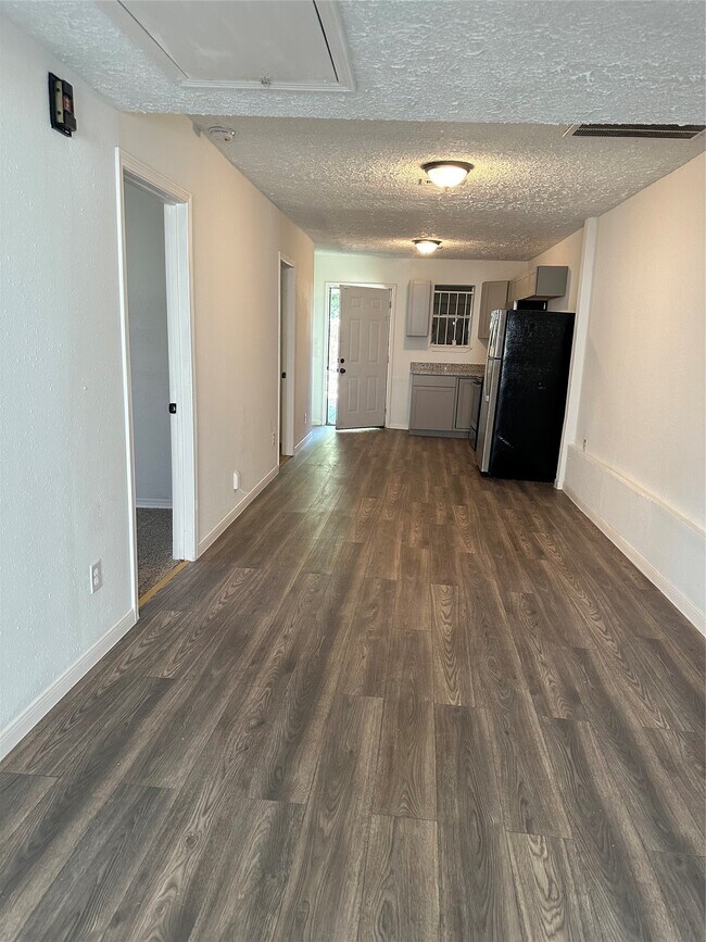 Photo - 978 Ringold St