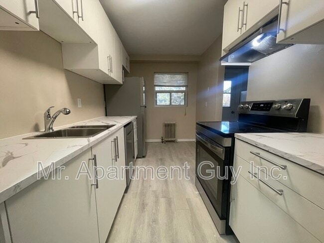 Photo - 431 Martha St Unité 8