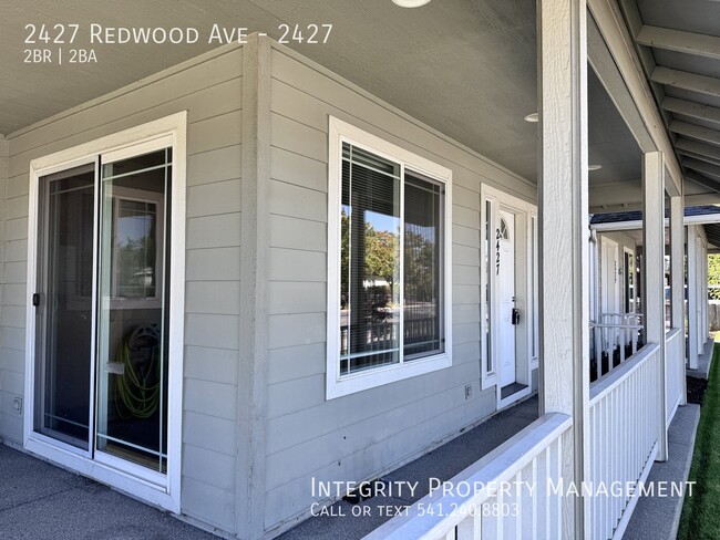 2427 Redwood Ave Unit 2427
