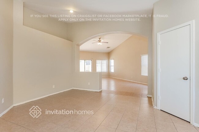 Photo - 9121 W MacKenzie Dr