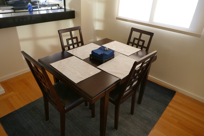 Dining Area - 611 Mason St Unit 408