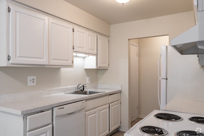 2BR, 1BA - Taft - 1,000SF