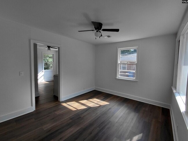 Photo - 129 Hendrix St