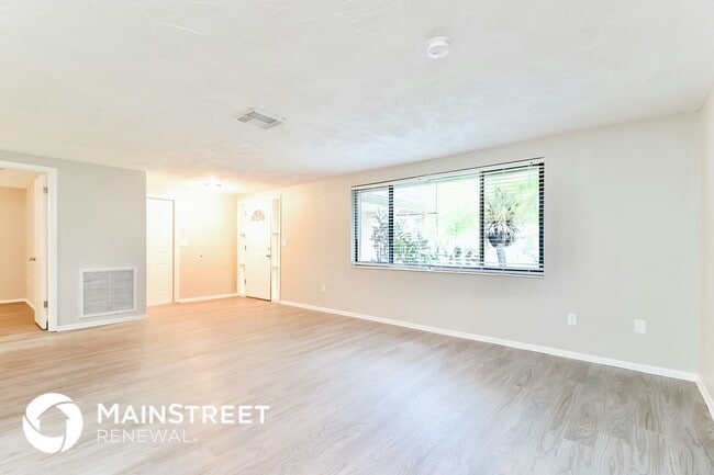 Photo - 4621 Bowl St