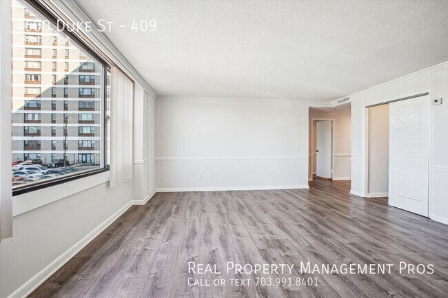 Photo - 4600 Duke St Unit 409
