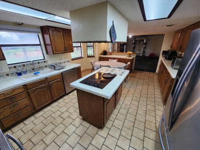 Photo - 4215 Summer Breeze Ln