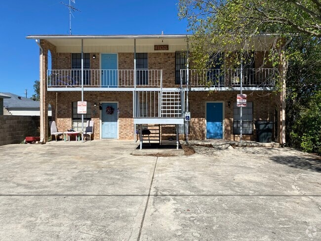 Building Photo - 1105 Parmer Ave Unit 2 Rental