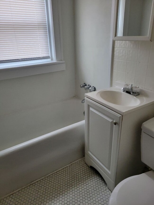 Photo - 3218-3218 E 10th St Unit 3216-3W