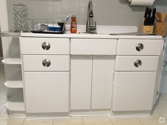 Building Photo - 497 W William St Unit Apt.2 497