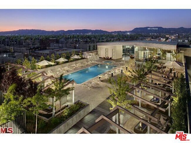 3785 Wilshire Blvd Unidad 908