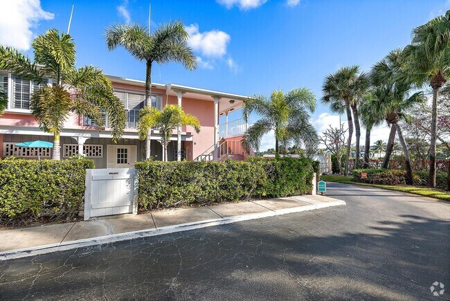 Building Photo - 475 Tequesta Dr Unit 16 Rental
