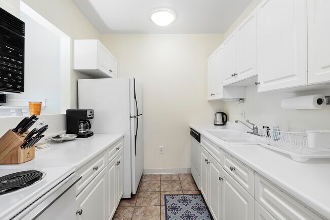 Photo - 387 Commonwealth Ave Unidad 1