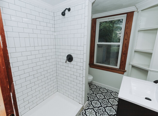 Photo - 1437 Alameda Ave