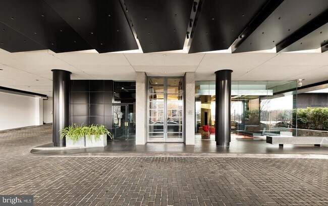 Photo - 3303 Water St NW Unidad 3L