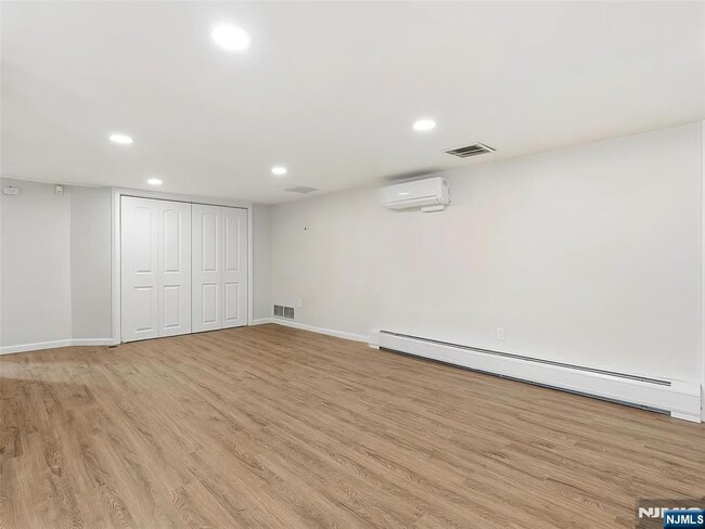 Photo - 202 Knox Ave