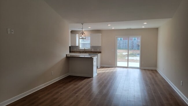 Photo - 1367 Wildwood Ln