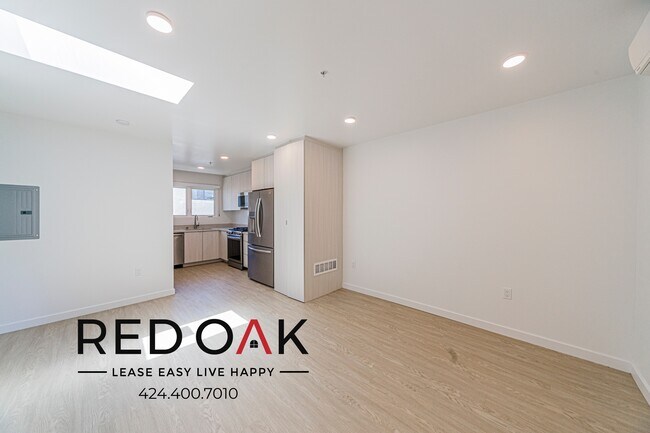 847 S Sherbourne Dr Unit 10