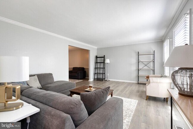 Photo - 7904 Severn Hills Way House