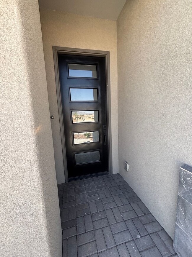 Photo - Beautiful Home in Sonoma Ranch !