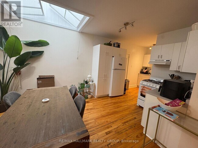 Photo - 135 Murray St Unité 4