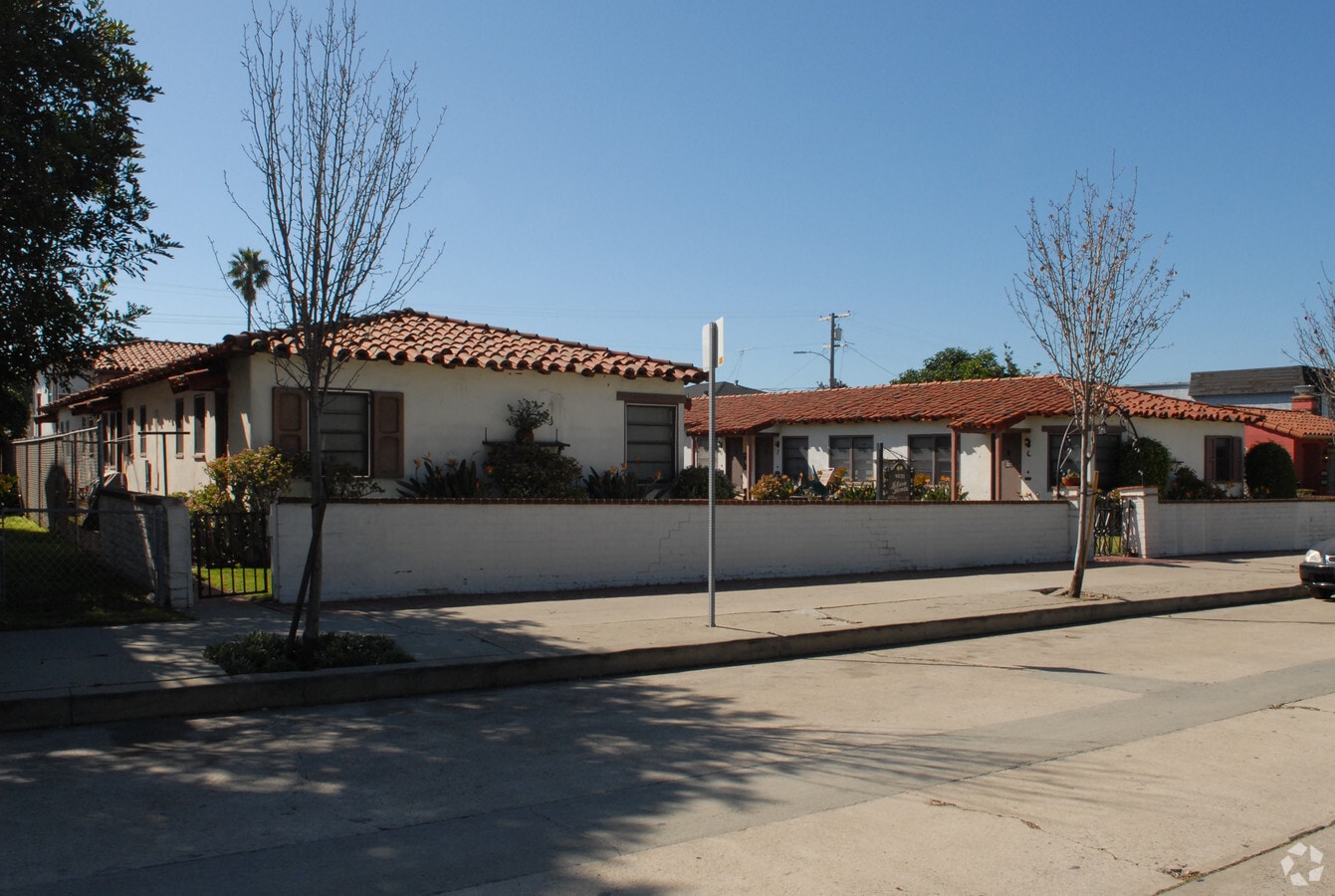 Photo - 4851 Brighton Ave