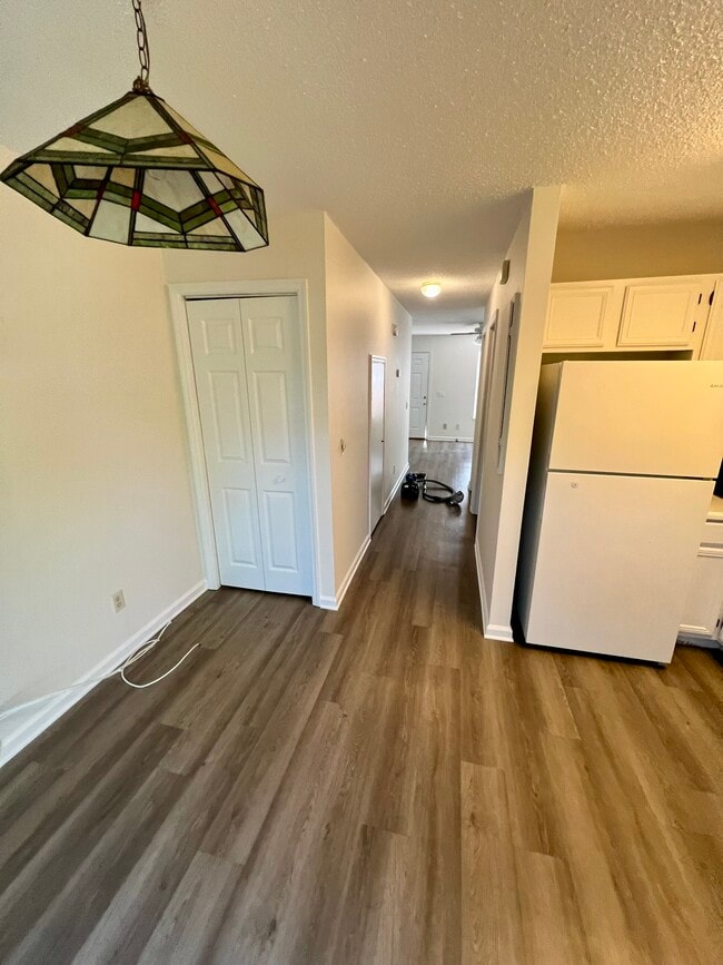 Photo - 3389 Northside Dr