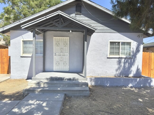 Building Photo - 3137 Sanchez St N Rental