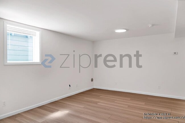 Photo - 860 Olive Ave