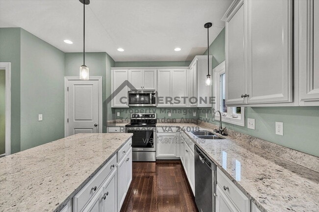 2737 Russlen Dr