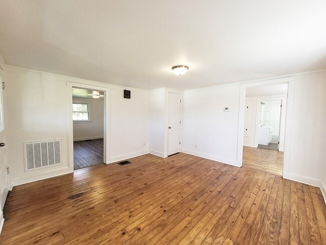 Photo - 19095 Tandy Rd