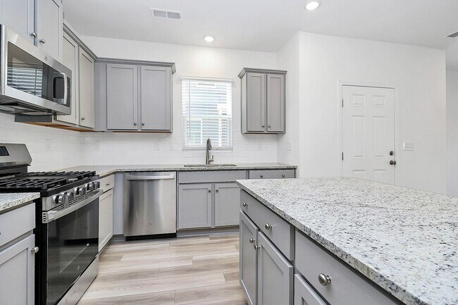 Photo - Brand NEW Townhome for RENT!