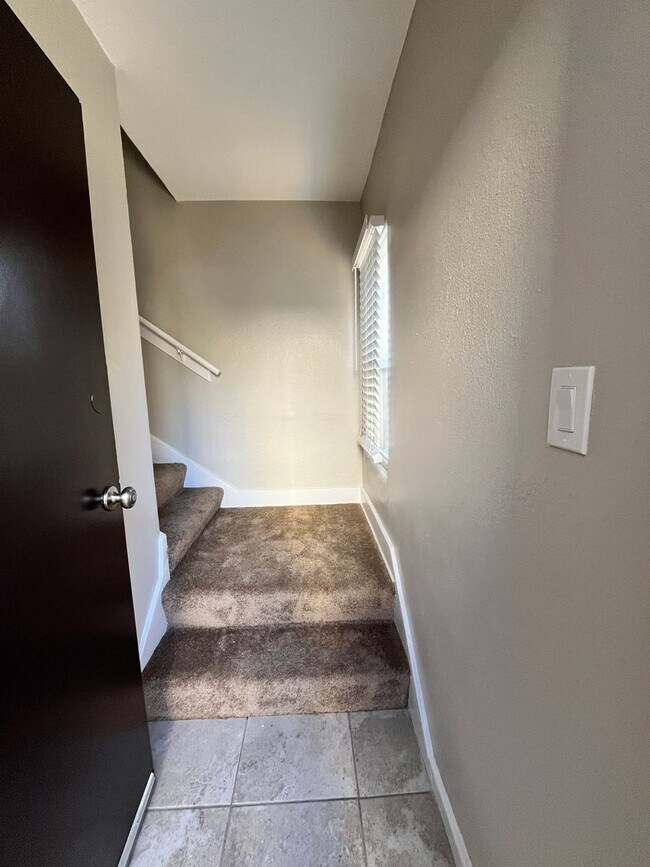 2520 Cedar Ave Unit 2520