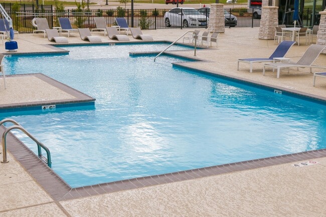 Sparkling Swimming Pool at The Retreat at Juban in Denham Springs, LA