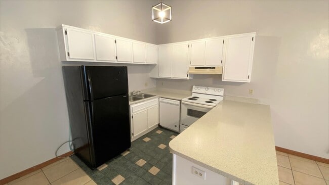 Photo - 2081 Continental Ave