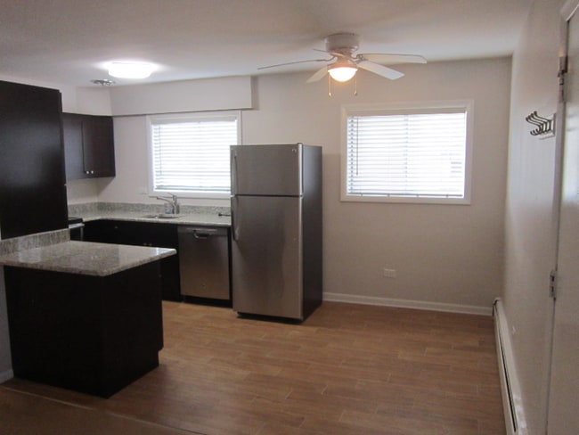 Photo - 523 W Miner St Unit 103