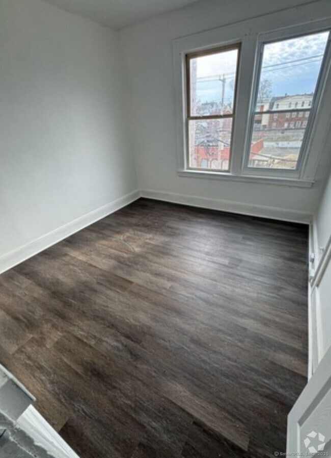 Building Photo - 159 Charles St Unit 3 Rental