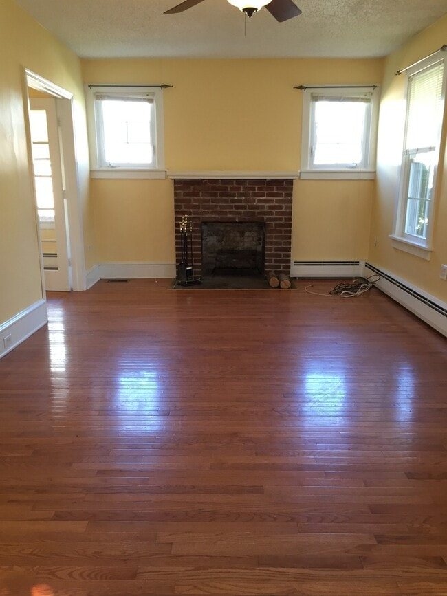 Building Photo - 112 W Highland Ave Unit 112 W Highland Ave Rental