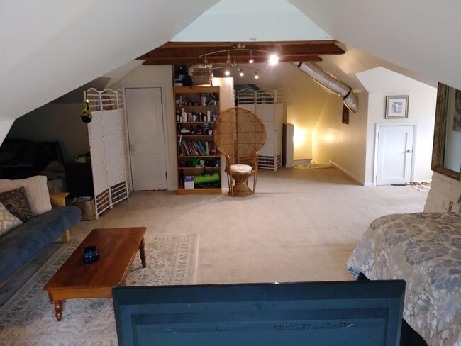 Photo - 1843 Oxford Ave SW Unit Grandin Village Room #3