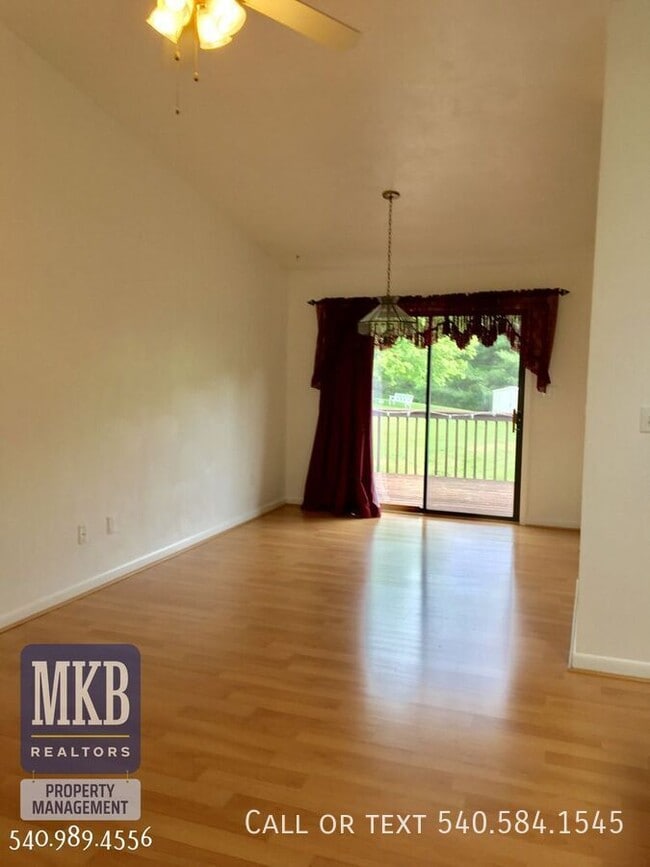 Photo - 7847 Forest Edge Dr