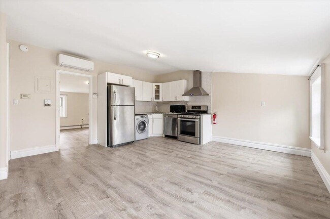 Building Photo - 59 Wayne St Unit 3