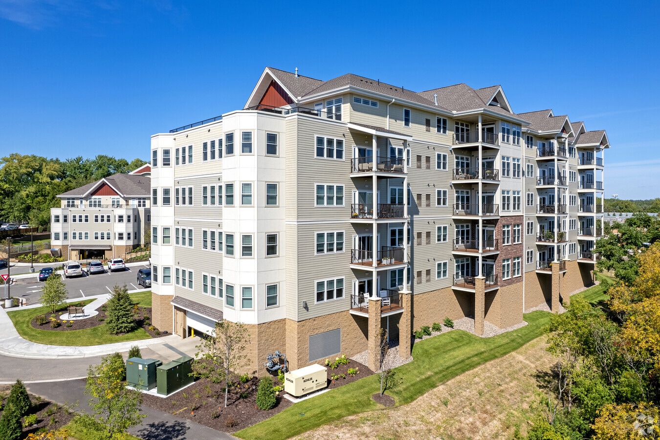 Photo - Applewood Pointe