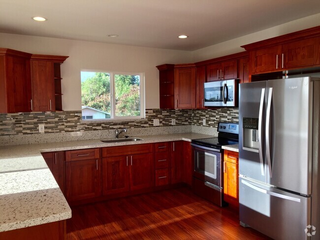 Building Photo - Lam, Clyde or Patcharee Unit 3 Bed Rental