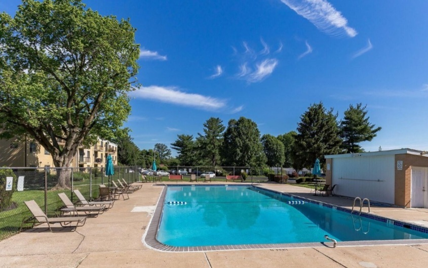 Photo - 1575 W Street Rd (Warminster, PA)
