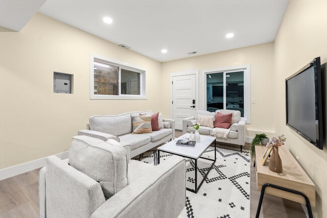 Photo - 130 SW 194th St