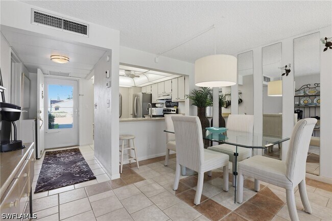 Photo - 1086 Forest Lakes Dr Unidad 106
