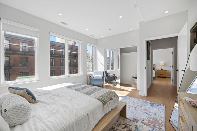 Photo - 693 Sutter St Unit 7