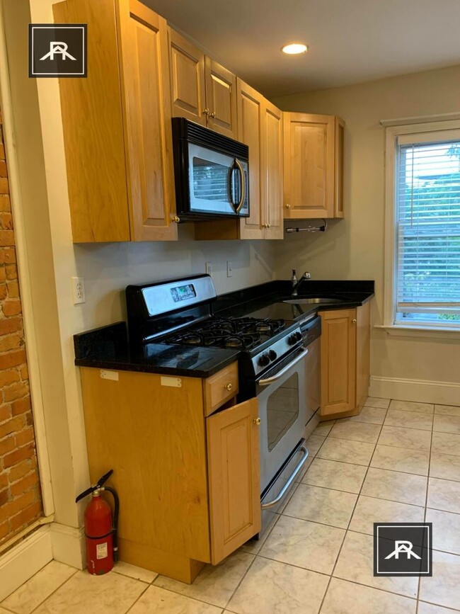 3 bedroom in Brookline MA 02446 - 3 bedroom in Brookline MA 02446 Unidad 4 Rental