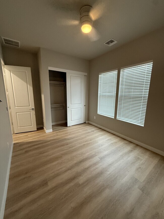 Photo - 1367 Harker Ct